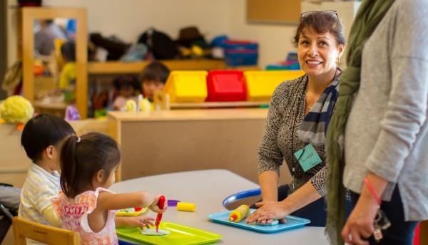 Parents attend SDCE’s Free Child Development Classes with their Preschoolers